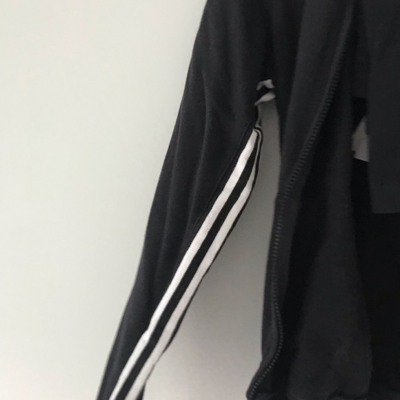 Adidas sweat suit - Picture 3 of 5